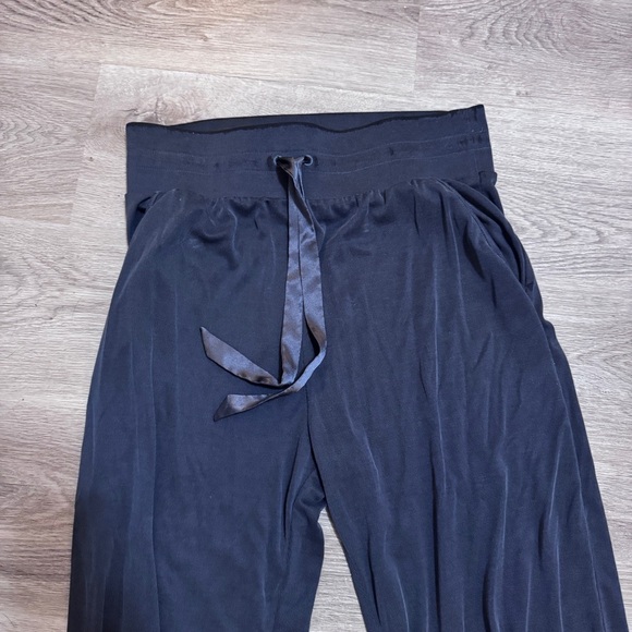 Victoria’s Secret Navy Blue Ribbed Jogger Pants Lounge Athleisure - Picture 4 of 9